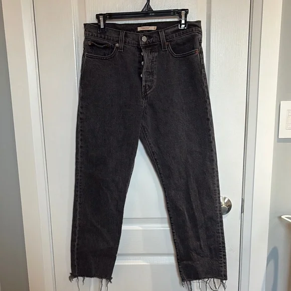 Levi's High Rise Black Jeans - Picture 1 of 4